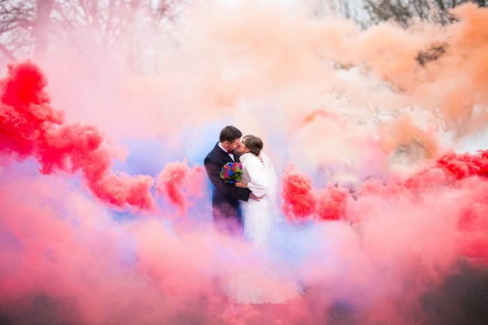 Цветной дым для свадьбы