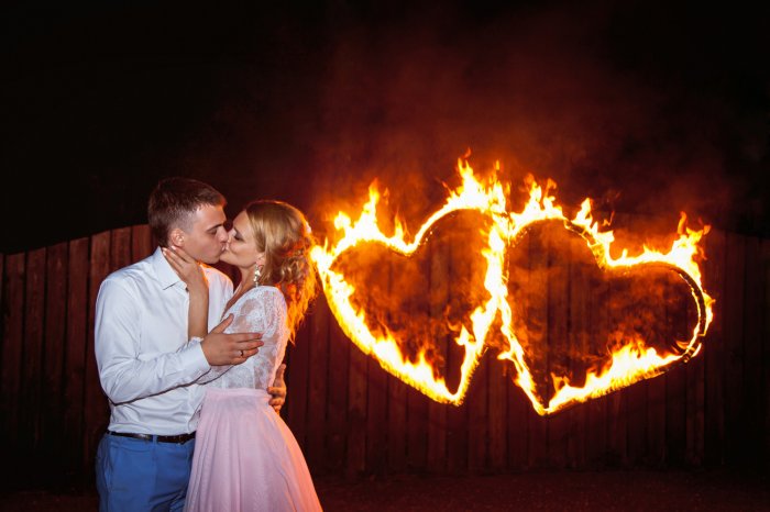 Огненное шоу на свадьбе