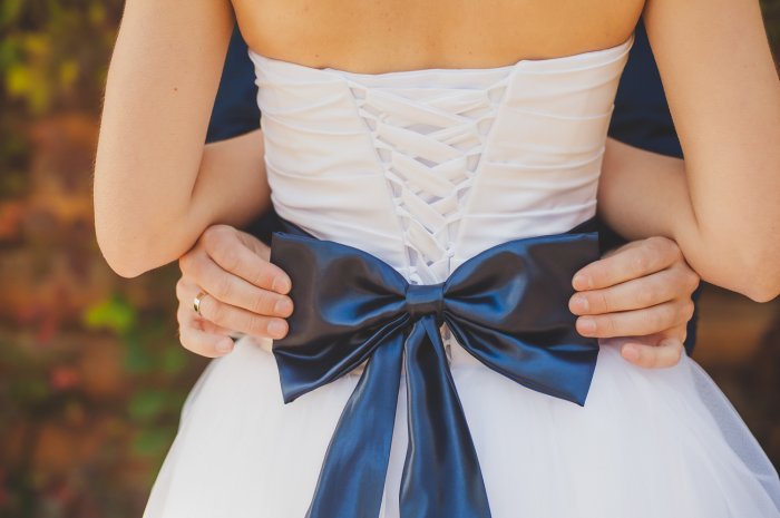 Пояс на платье невесты