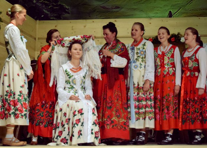 Свадебный наряд жениха и невесты в Польше