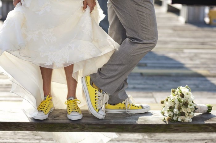Кеды в качестве свадебной обуви
