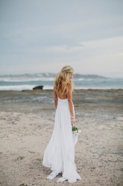 Пляжное свадебное платье в стиле кэжуал