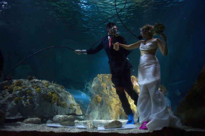 Свадьба под водой пары из Лас-Вегаса