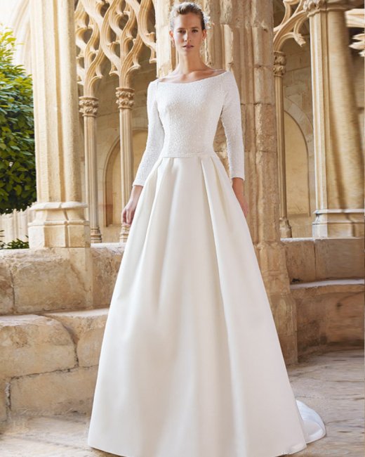 Свадебное платье с облегающими рукавами