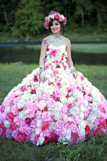 Цветочное платье цыганской невесты