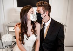 Прочитать статью: Свадебные маски для лица – стильный элемент праздничного лука