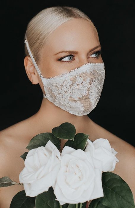 Кружевная свадебная маска