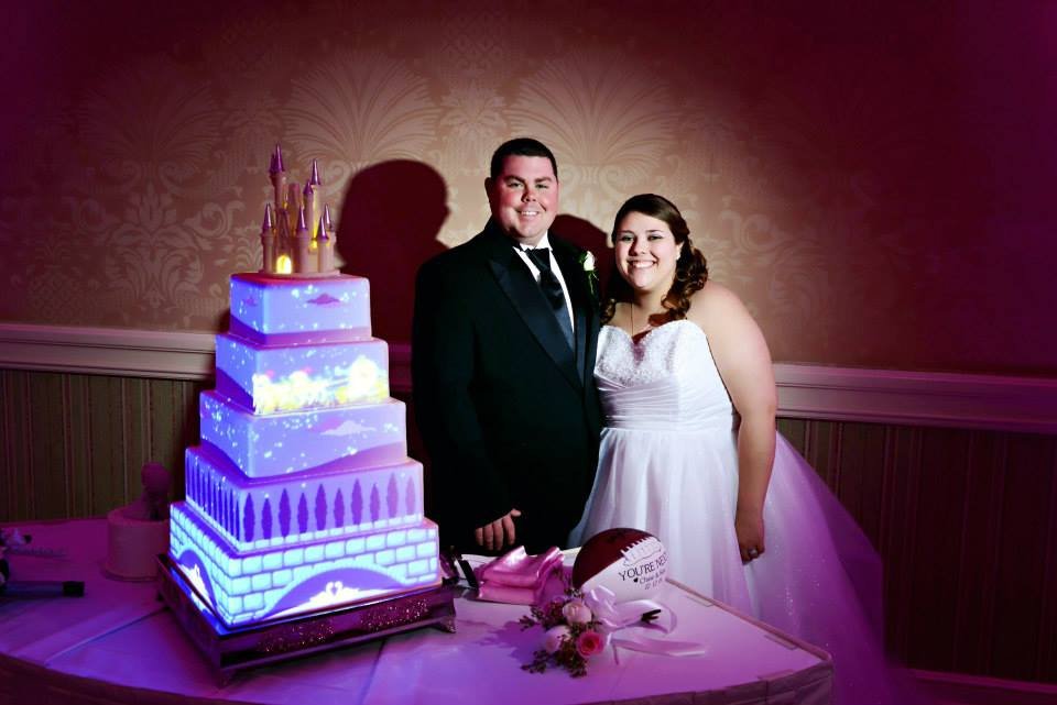 Свадебный торт со световым шоу