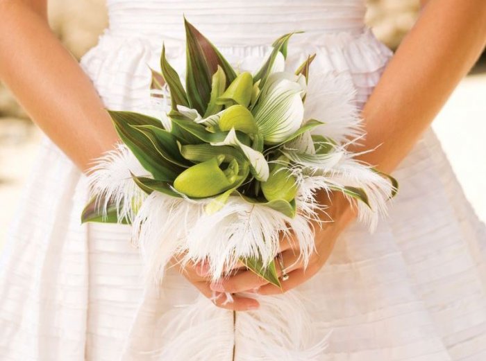 Букет невесты с перьями