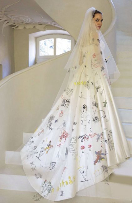 Роспись по ткани свадебного платья