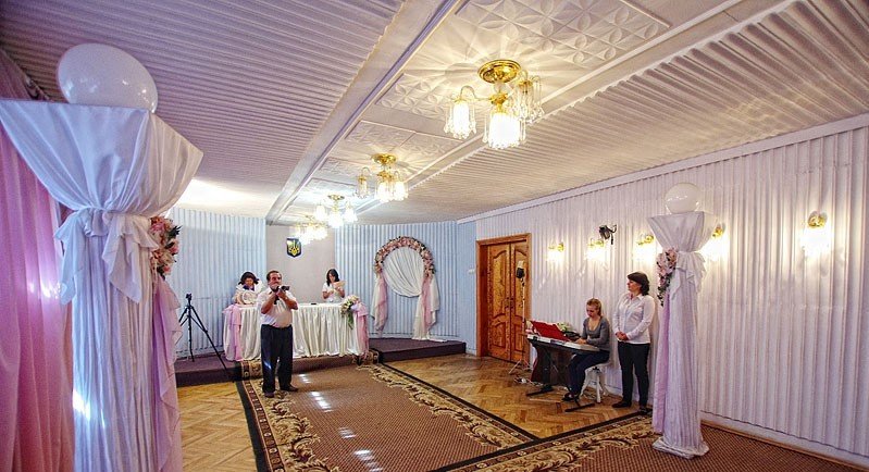 Зал регистрации в Святошинском ЗАГСе