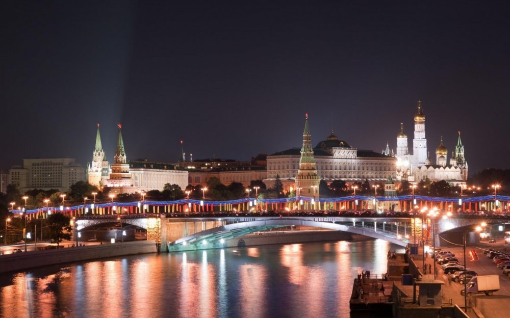 Вид на ночной Московский Кремль