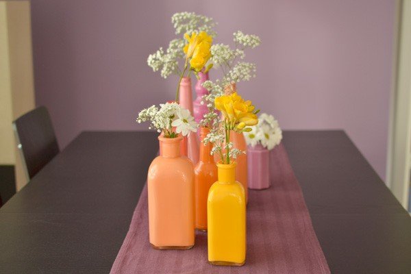 Готовый аксессуар - цветные вазочки