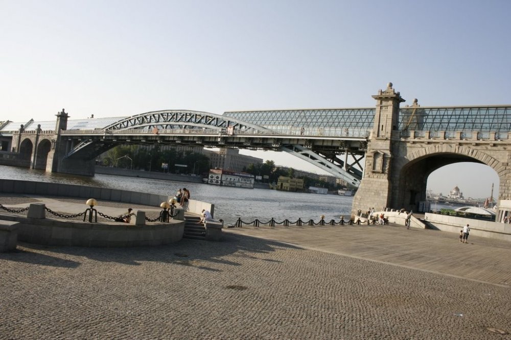 Андреевский мост со стороны