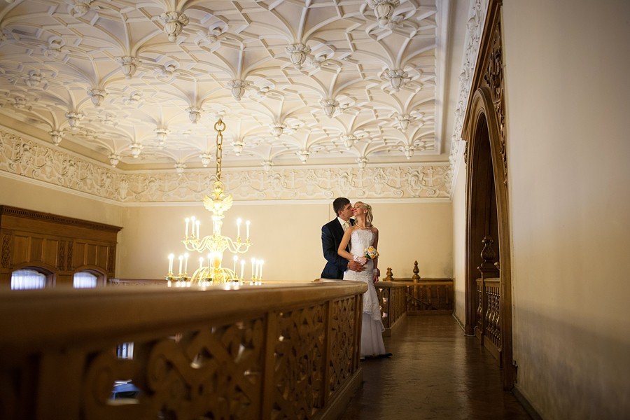 Свадебная фотосессия во дворце Белосельских-Белозерских