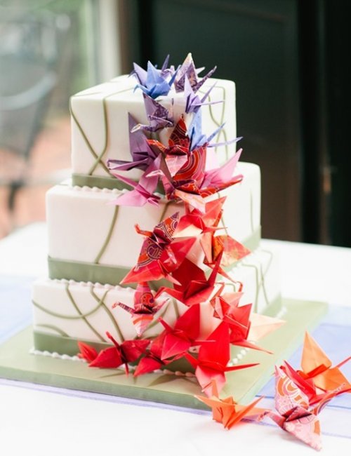 Свадебный торт с цветами-оригами