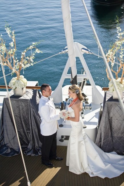 Свадебная церемония на корабле
