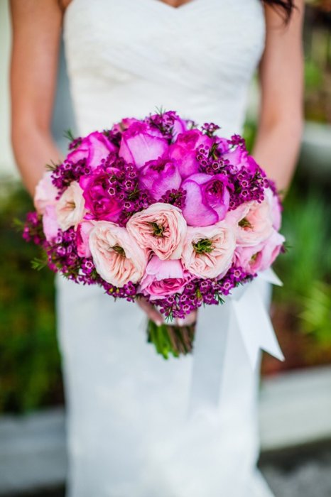 Фиолетово-розовый букет невесты