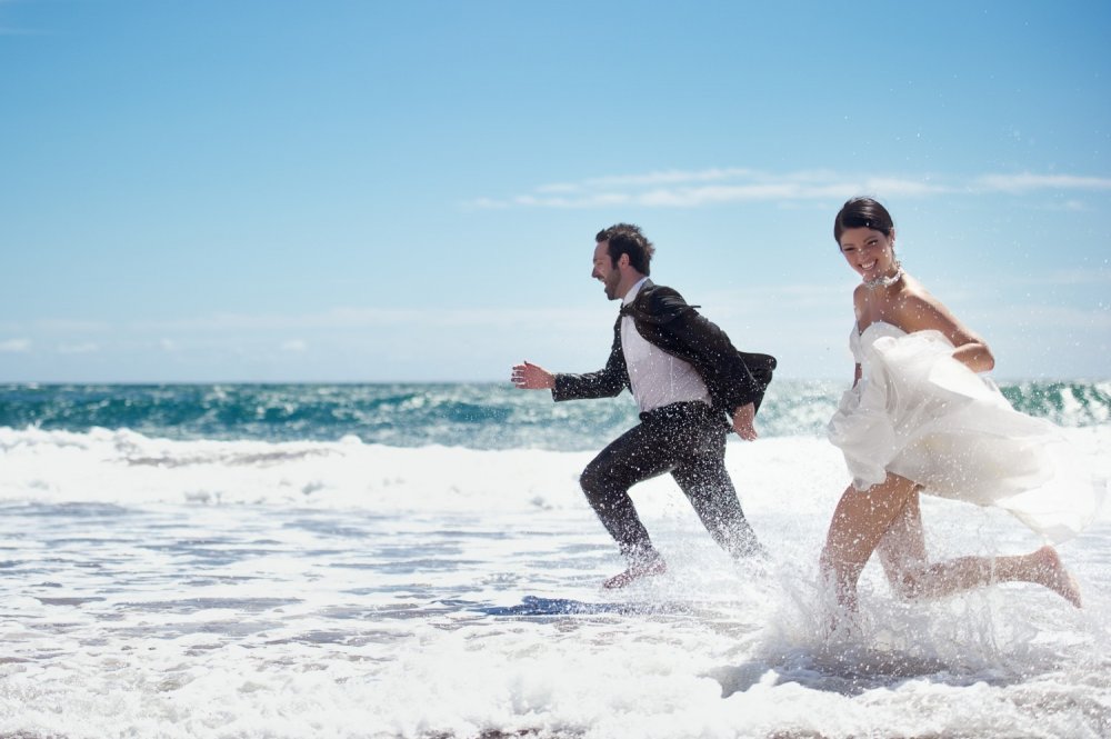 Свадебная фотосессия на берегу