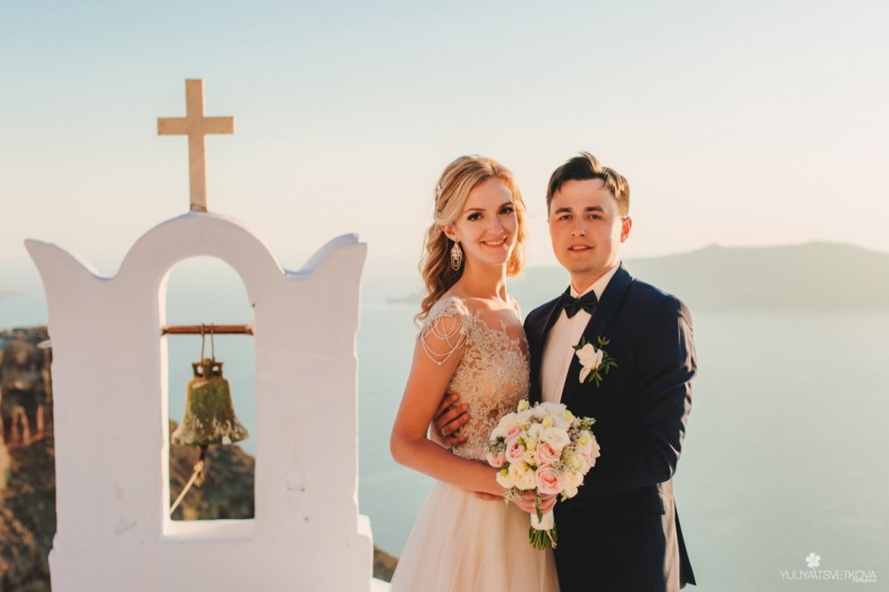 Свадьба на острове Санторини в Греции