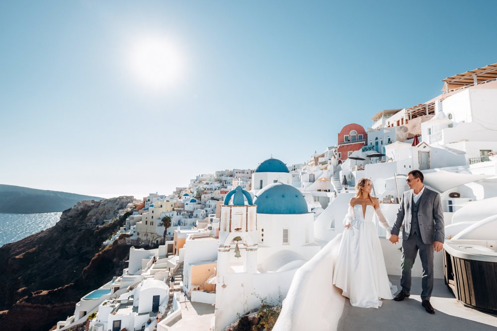Нереально красивая свадьба на острове Санторини