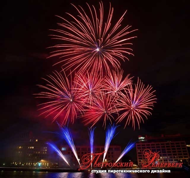 Fireworks-for-guests-of-the-Residence-of-K-2-(08)