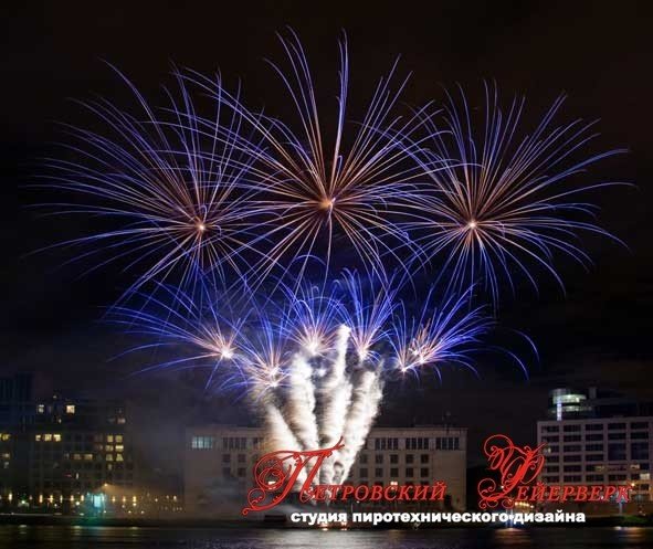 Fireworks-for-guests-of-the-Residence-of-K-2-(16)