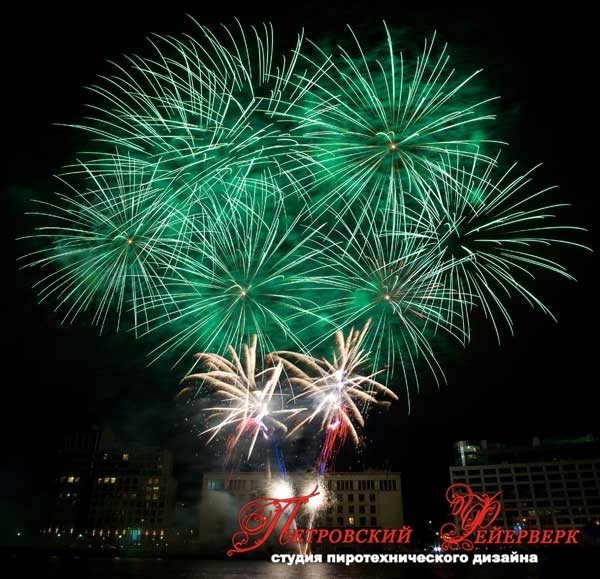 Fireworks-for-guests-of-the-Residence-of-K-2-(22)