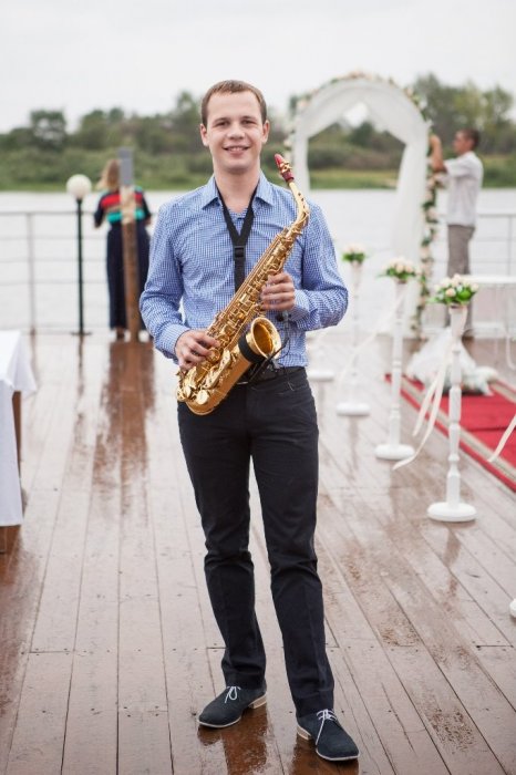 Саксофонист на свадьбу и Выездную Регистрацию