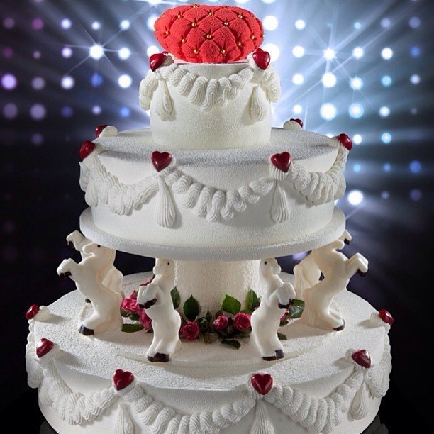 Эксклюзивный свадебный торт Фили Бейкер Премиум.