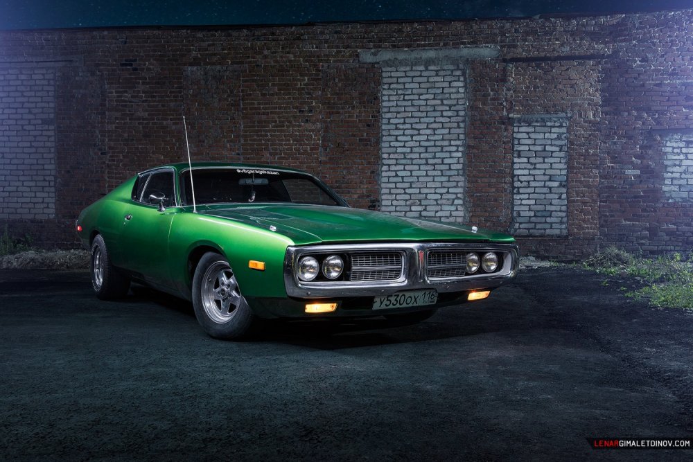 Dodge Charger (8)